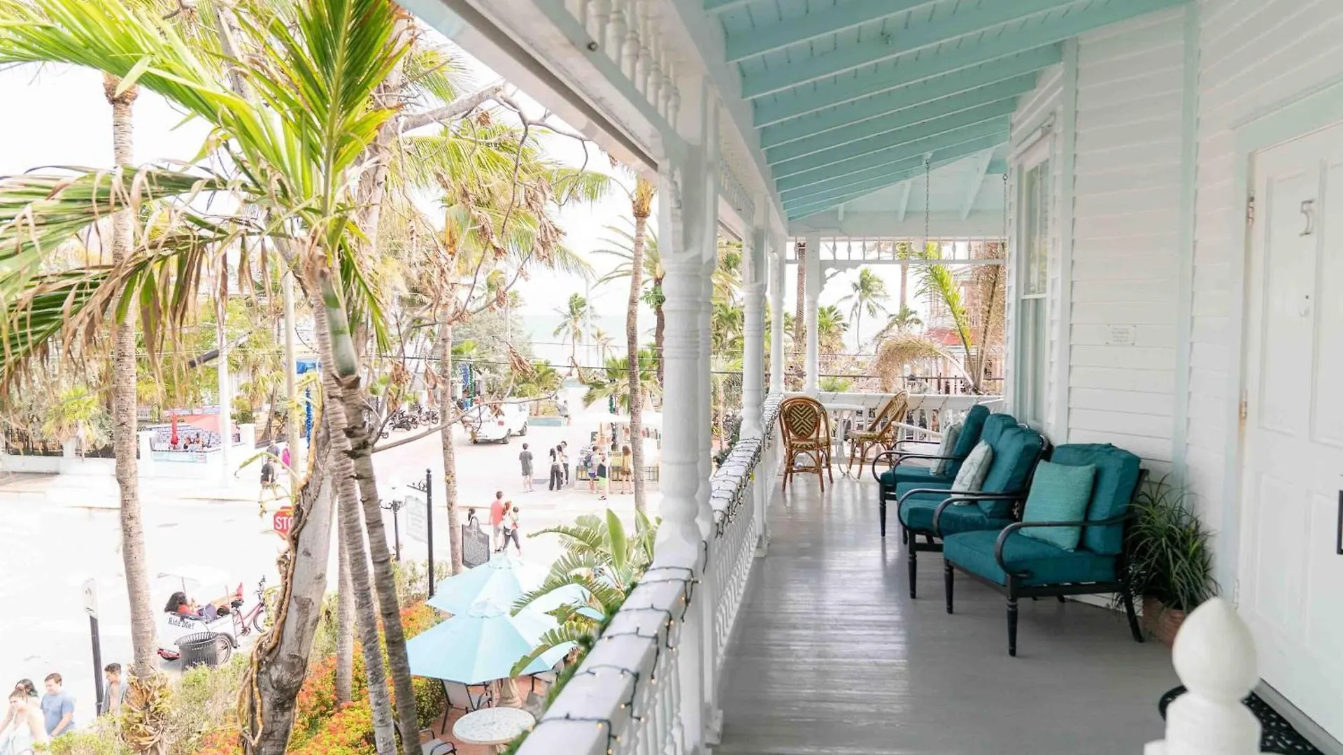 Southernmost Point Guest House & Garden Bar Key West Bed & Breakfast