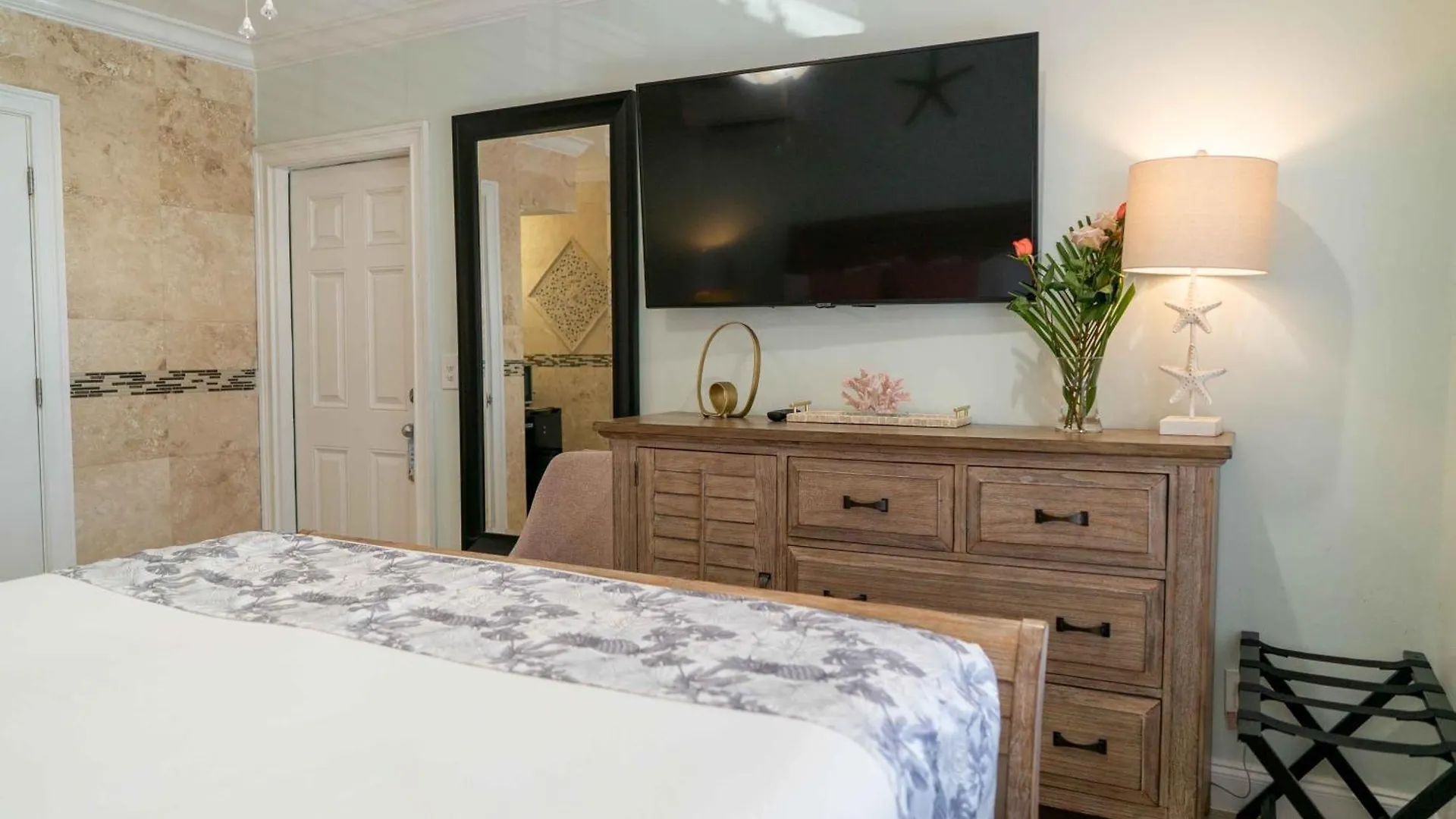 Bed & Breakfast Southernmost Point Guest House & Garden Bar Key West