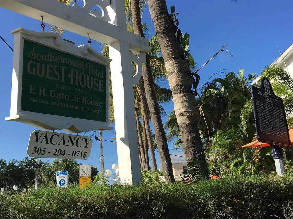 Southernmost Point Guest House & Garden Bar Key West Bed & Breakfast